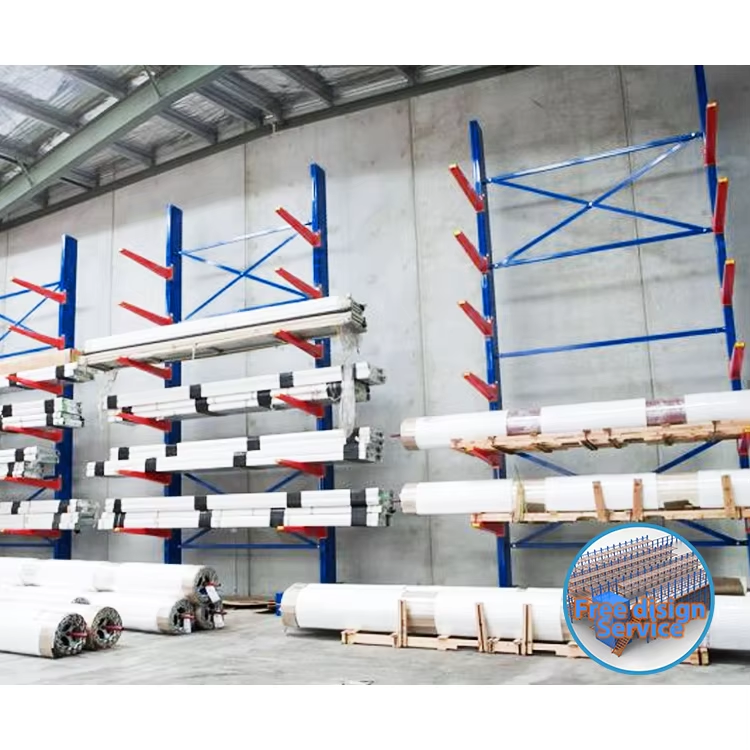 Zwaar uitgevoerde cantilever-stellingen van staal voor magazijnopslag, geschikt voor houten panelen, platen, buizen en lange materialen.