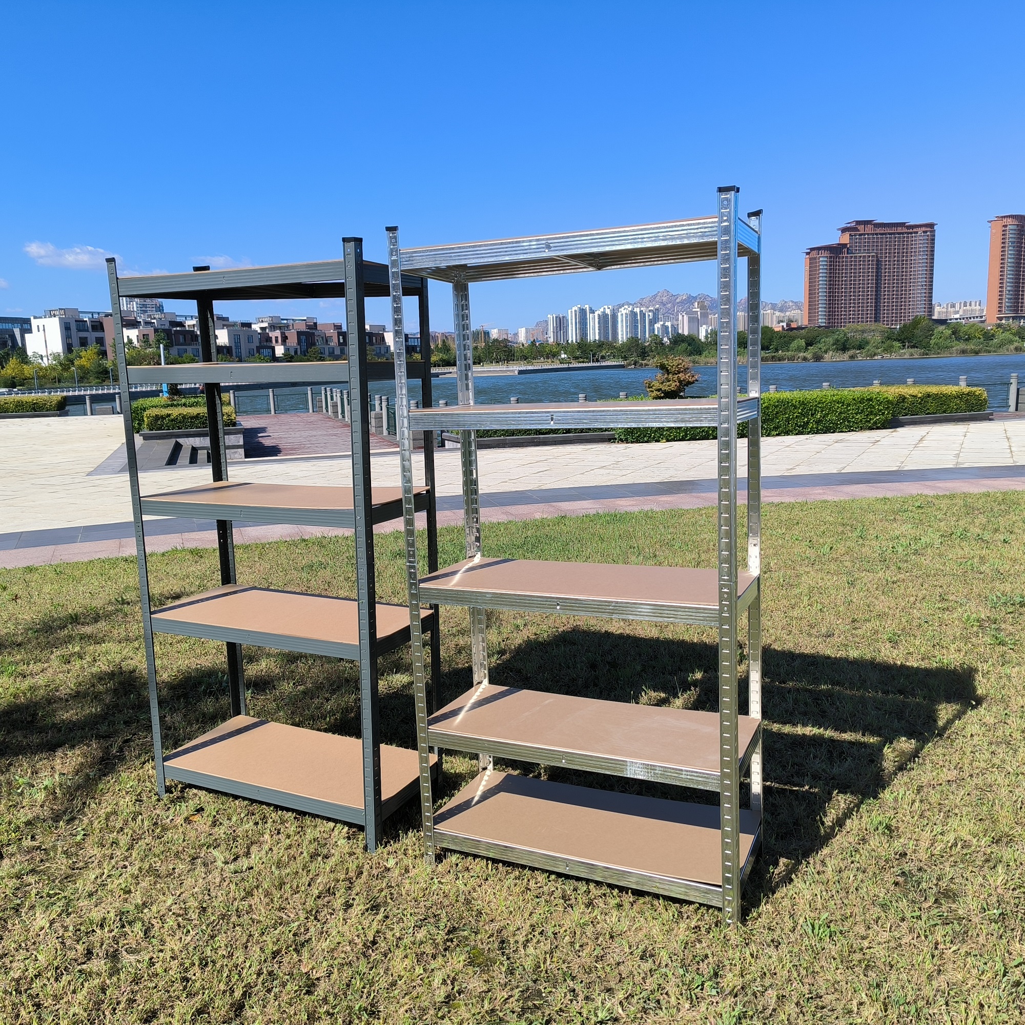 Hoogwaardige zwarte/zilveren magazijnstellingen, palletstellingen, metalen magazijnstellingen met 5 lagen.