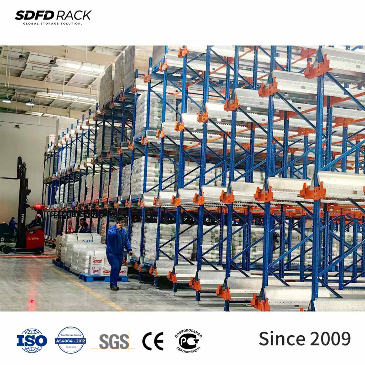 CE-gecertificeerde automatische magazijnstellingen, intelligente palletstellingen, tweeweg palletshuttle-systemen met radioverbinding.