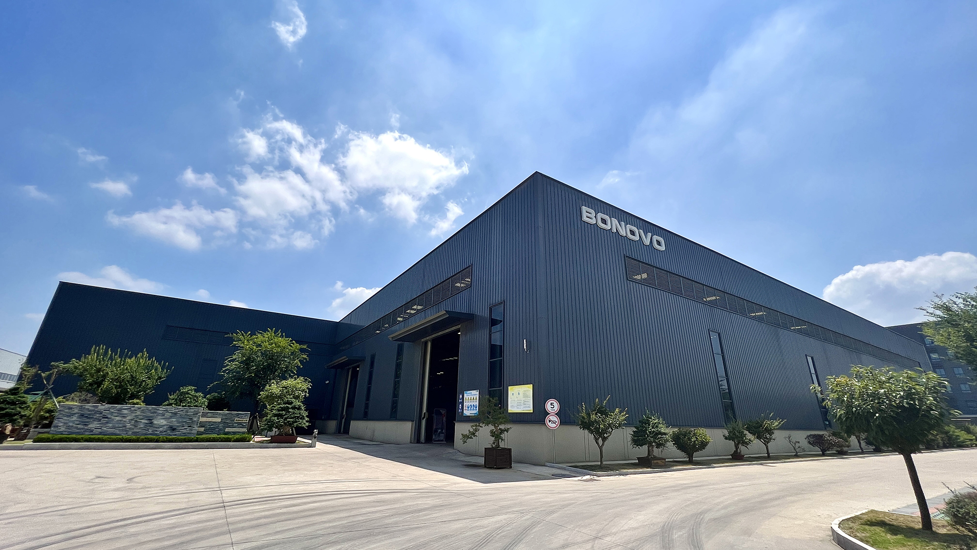 Bonovo Bedrijfsfaciliteiten