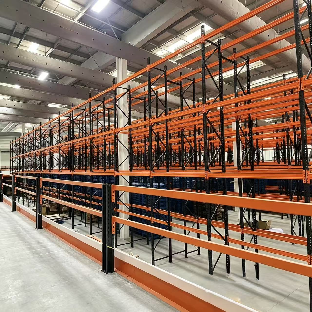 Drive-in stellingsysteem, magazijnstellingen met hoge dichtheid, op maat gemaakte industriële, zware metalen, verstelbare palletstellingen.