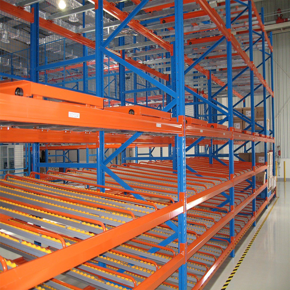 Zwaar uitgevoerde magazijnstellingen, stapelstellingen, stellingen, push-back palletstellingen.