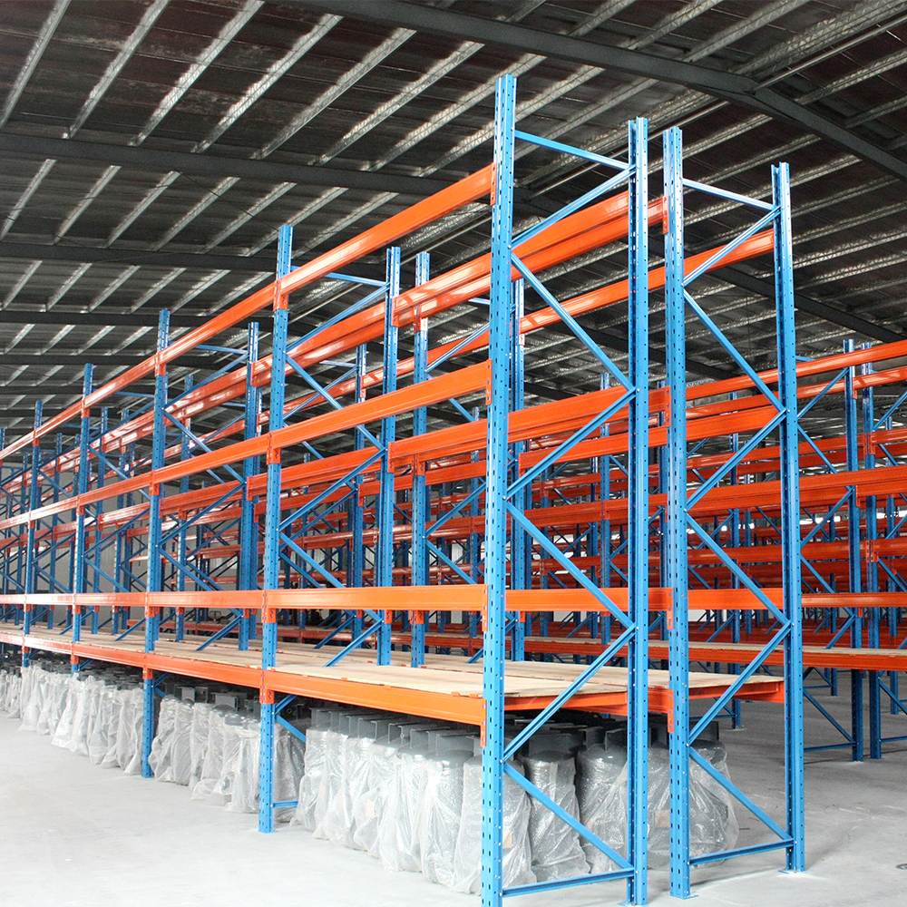 Industriële stellingen van LIJIN Manufacture: robuuste, verstelbare stalen stellingen voor garages en magazijnen.