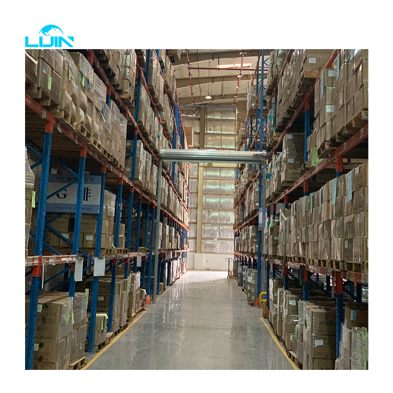 Fabrieksverkoop in Guangdong: Stapelrekken met hoge capaciteit voor magazijnen, 1000 kg, verstelbaar, metalen palletrek en schappen.