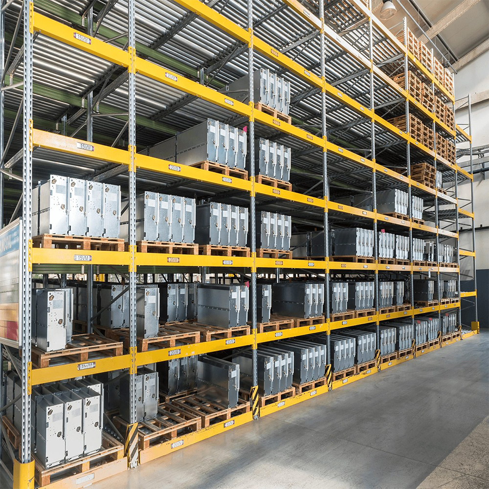 Op maat gemaakte, op zwaartekracht werkende, stapelbare palletstellingen voor magazijnen