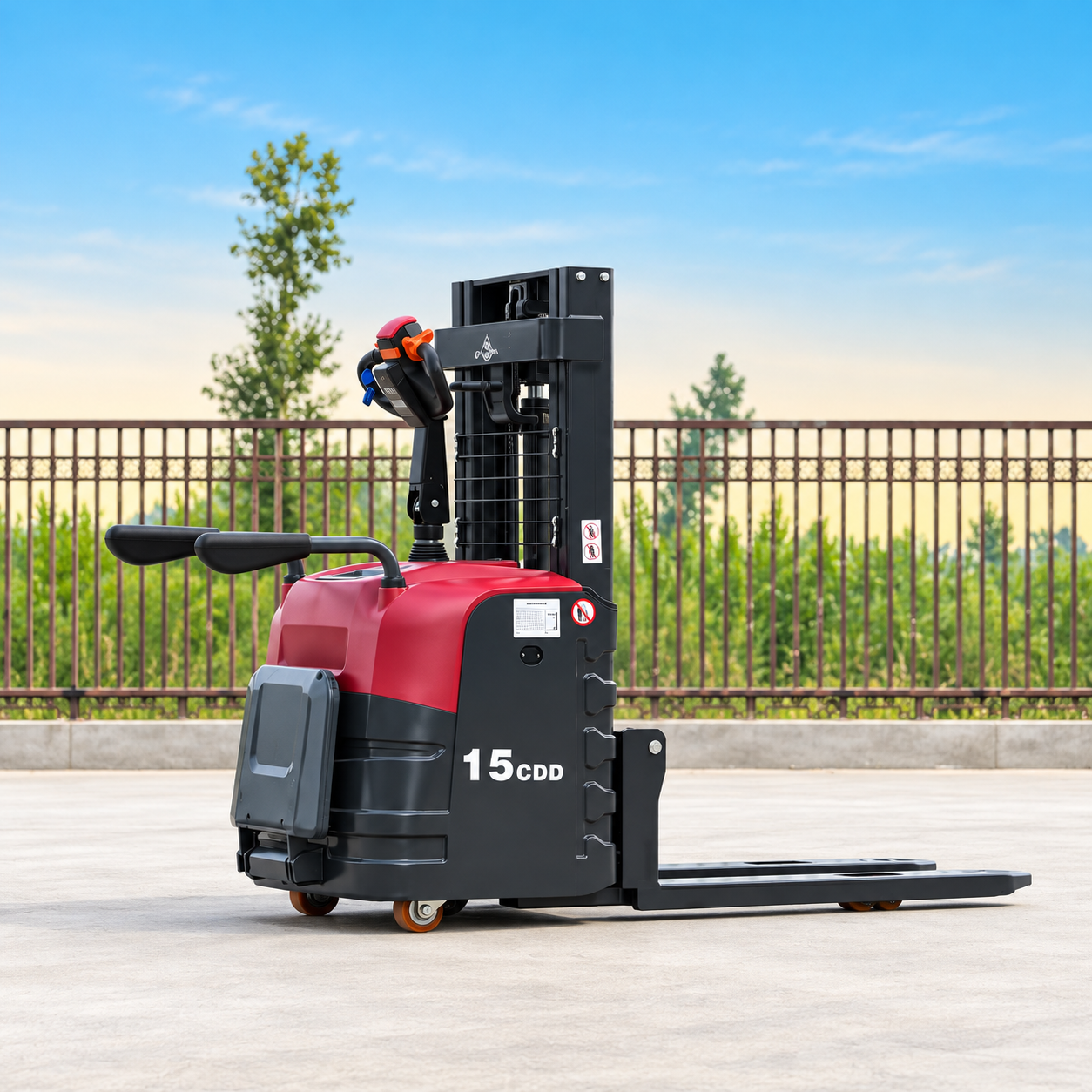 Staand, volledig elektrische palletstapelaar 1,5 ton 3 m meerijdende stapeltruck 2 ton 9,8 ft hefhoogte Staand palletstapelaar