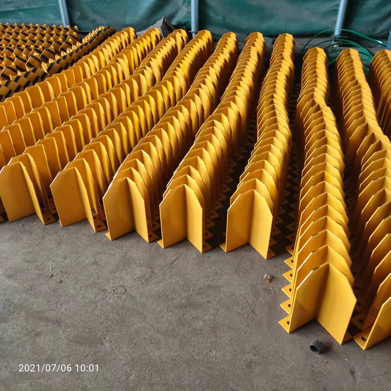 U Steel Post Protector Guard for Heavy Duty Pallet Rack