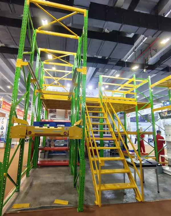Persoonlijk magazijnadvies op de Canton Fair stand