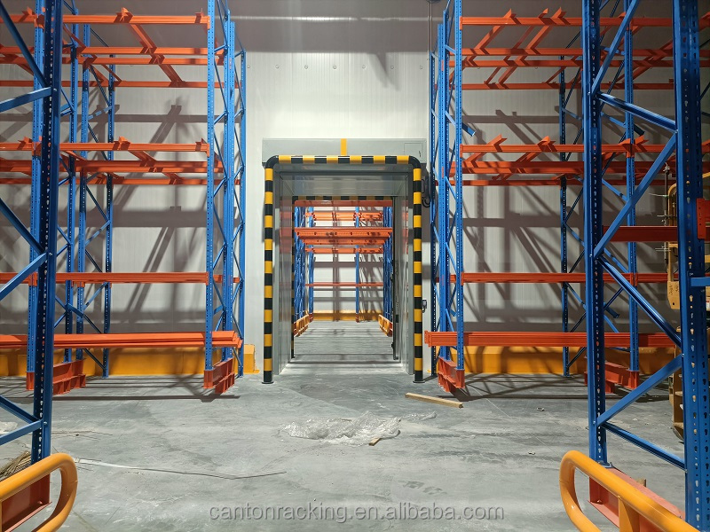 Selectieve palletstellingen zijn essentieel voor het optimaliseren van de magazijnruimte en het bieden van gemakkelijke toegang tot elke pallet.