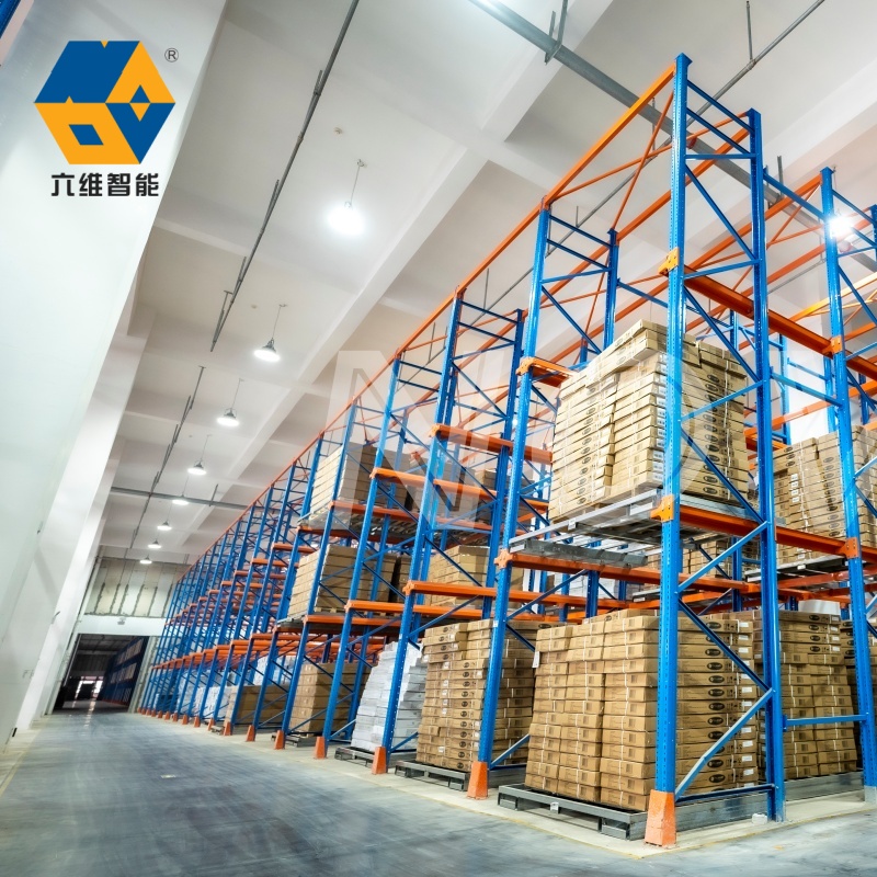 Op maat gemaakte stalen palletstellingen, stapelrekken en schappen, magazijnopslagrekken, zware shuttle-stellingen voor industrieel gebruik.