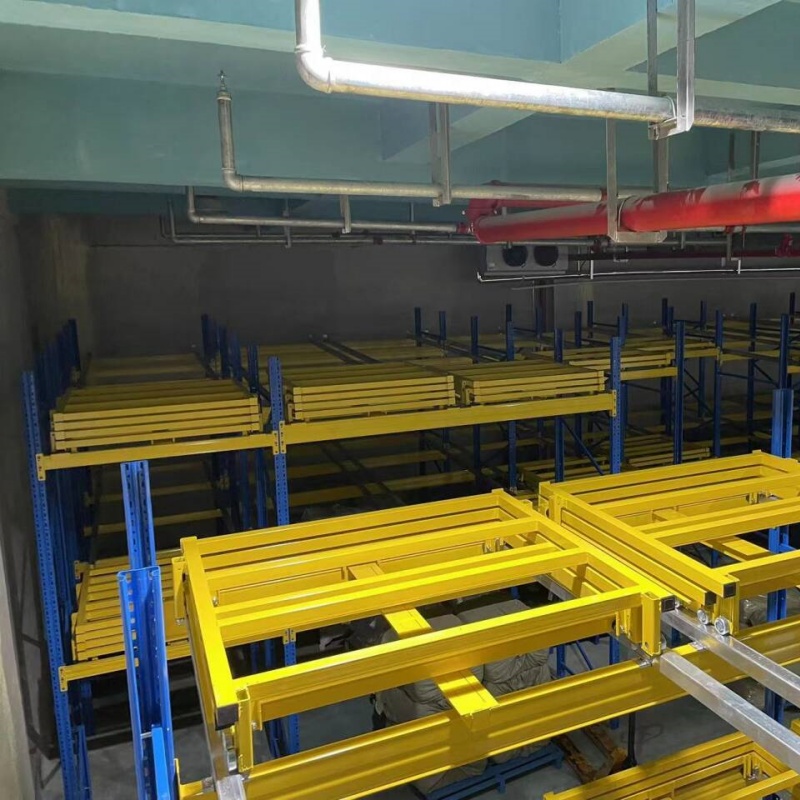 Chinese productie van zware magazijnstellingen, stapelstellingen, stellingen en push-back palletstellingen.