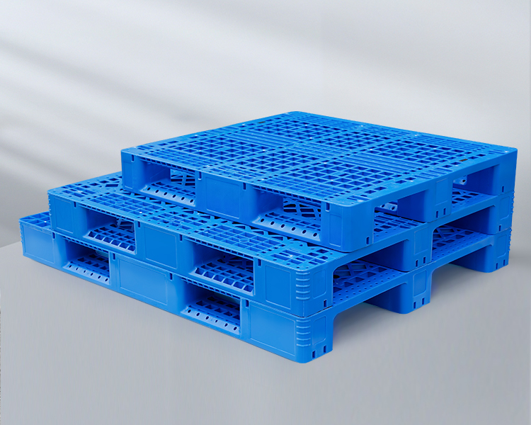 Verschillende kunststof pallet modellen