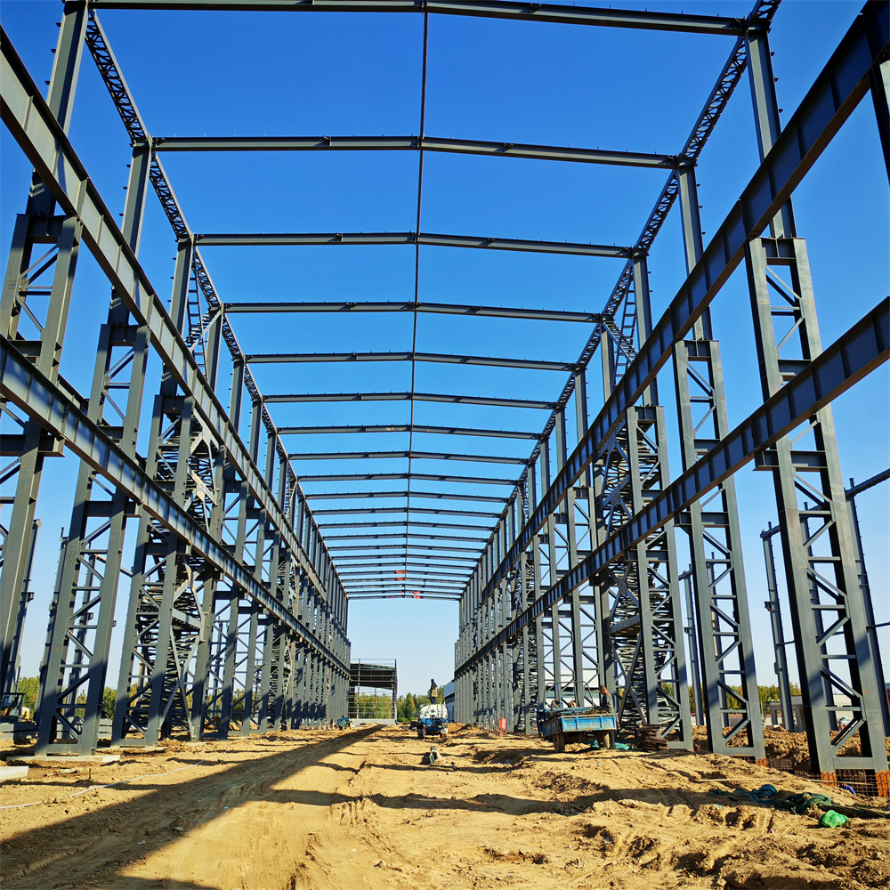 Industrieel staalframe gebouw buitenkant