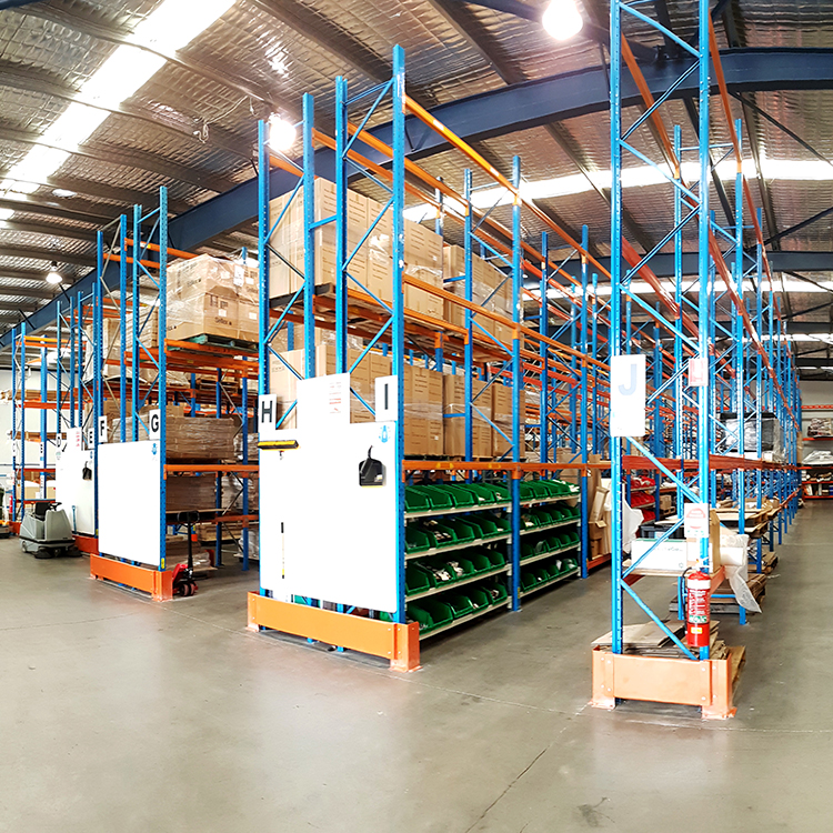 Bestverkochte, op maat gemaakte, inrijstellingen voor magazijnen van staal, stalen palletstellingen, zware industriële stalen magazijnstellingen.