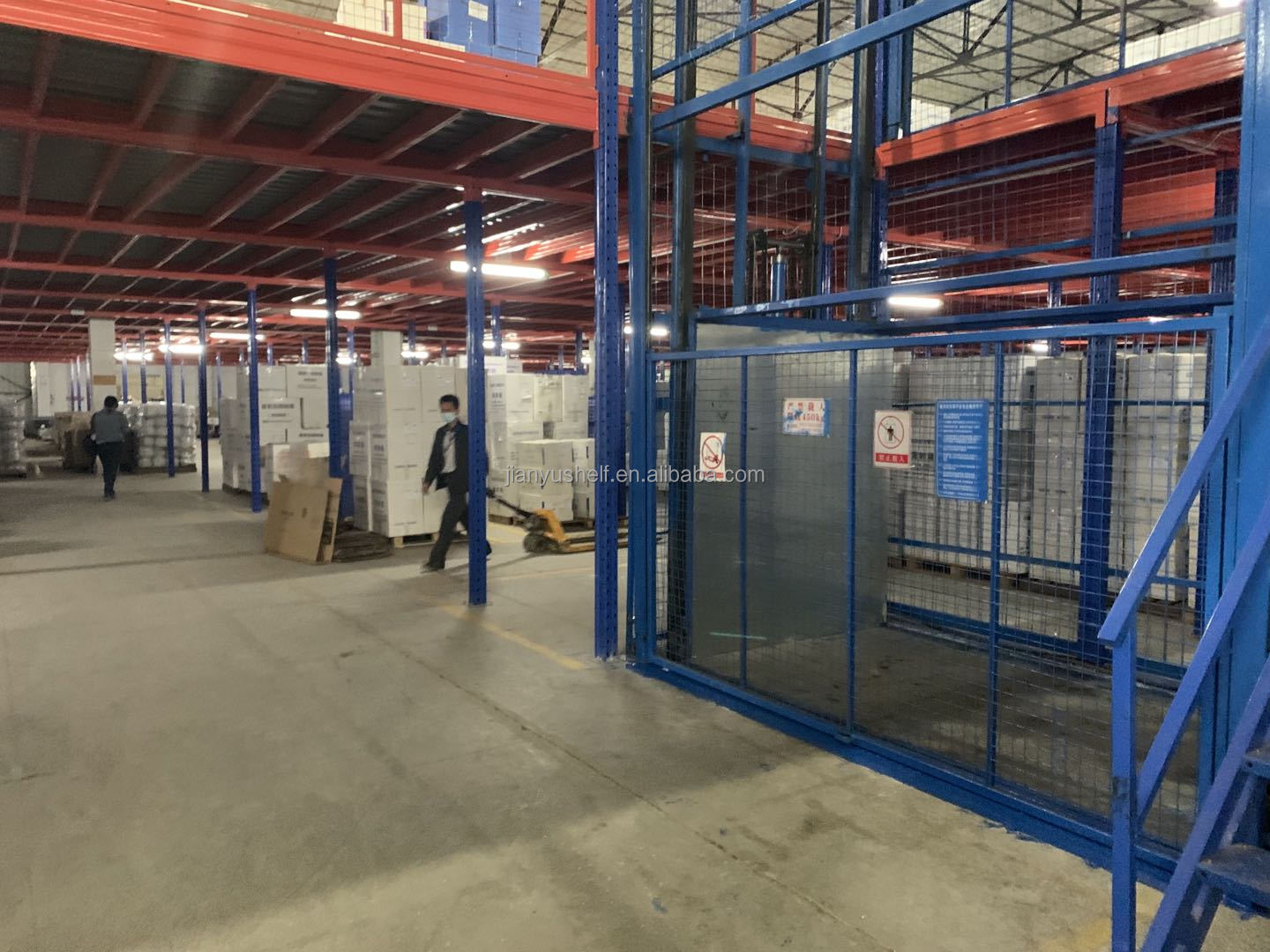 Entresolvloer stellingconstructie