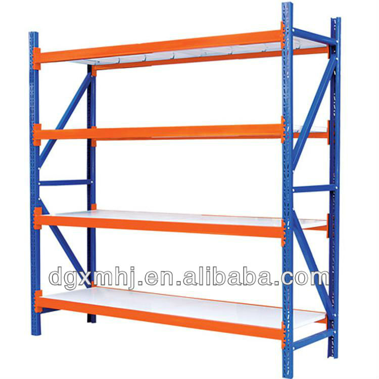 Verstelbare boutloze stellingen voor industrieel gebruik, lichte palletstellingen, stapelstellingen, magazijnstellingen.
