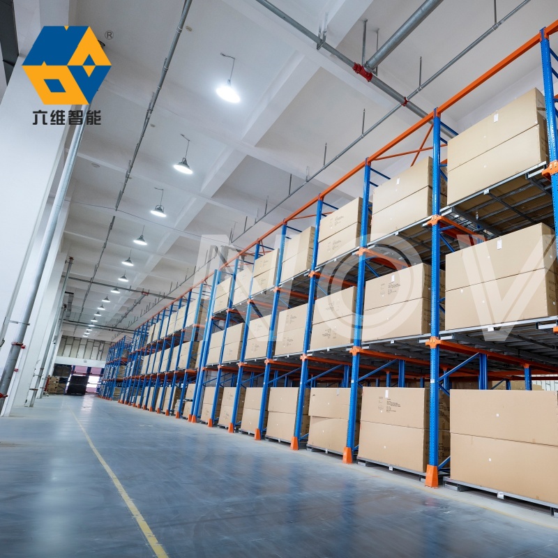 Op maat gemaakte stalen palletstellingen, stapelrekken en schappen, magazijnopslagrekken, zware shuttle-stellingen voor industrieel gebruik.