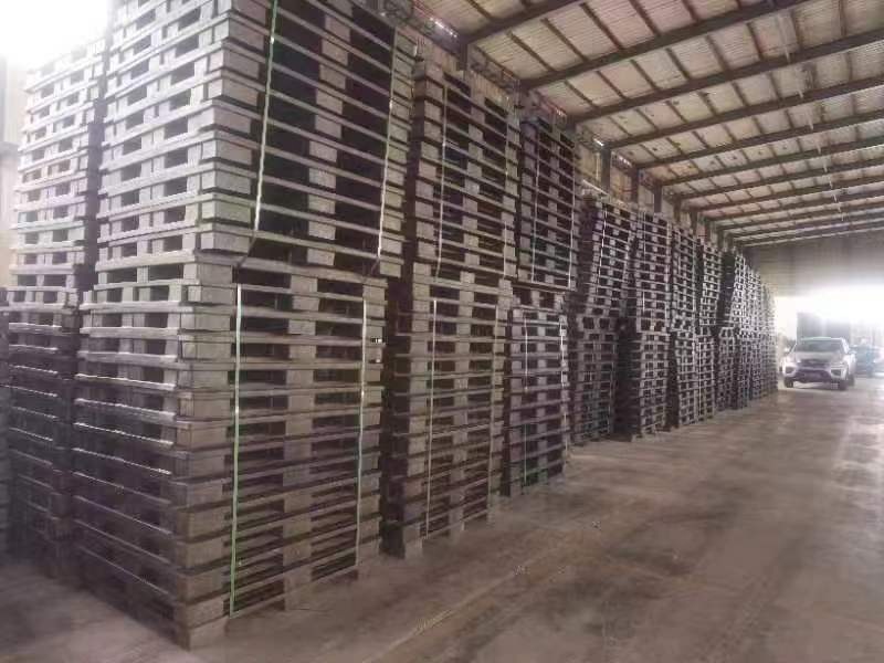 Productieproces van houten pallets | Compressievormen van houten pallets
